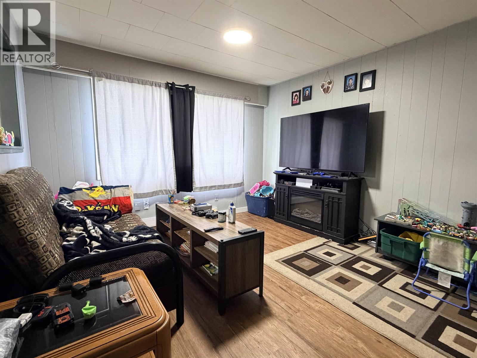 904 TOOP ROAD - Image 27