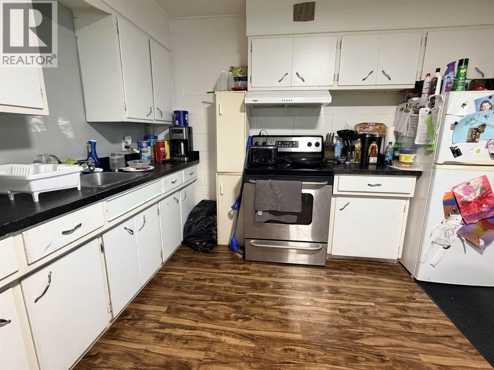 904 TOOP ROAD - Image 28