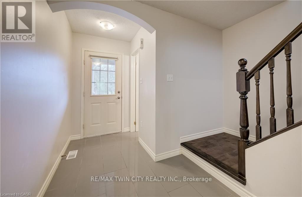 508 VERONICA DRIVE — photo 3