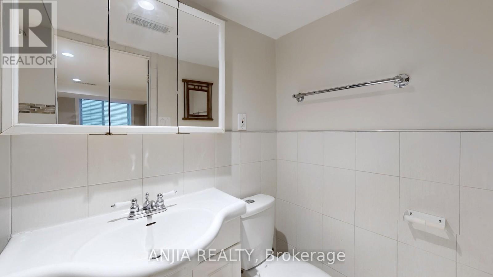 691 GREENWOOD AVENUE - Image 28