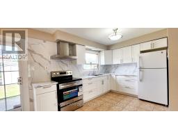 14 Faulkner Crescent, Toronto, ON M9M2C1 Photo 11