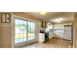 Great room - 14 Faulkner Crescent, Toronto, ON M9M2C1 Photo 8