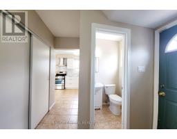 Bedroom 3 - 14 Faulkner Crescent, Toronto, ON M9M2C1 Photo 6
