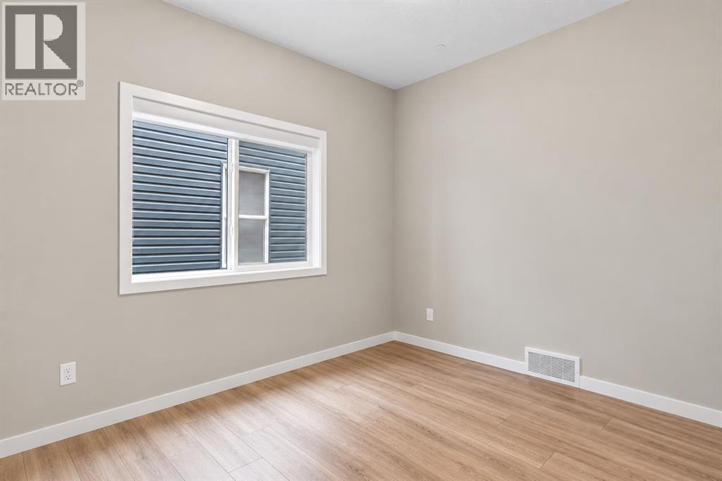 107 Lucas Terrace NW - 10