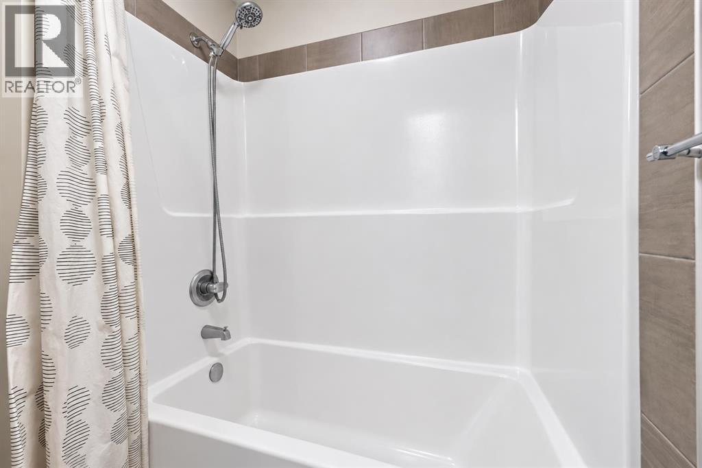107 Lucas Terrace NW - 32