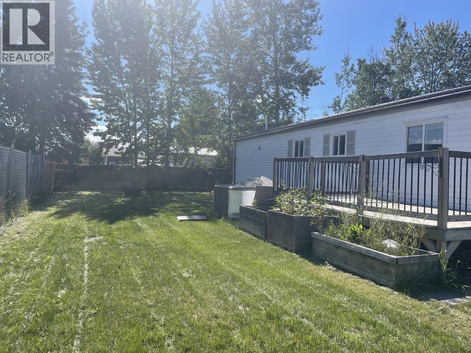 3907 POPLAR AVENUE - 2