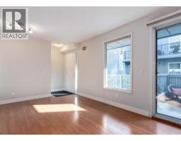 3, 123 13 Avenue NE - photo 3
