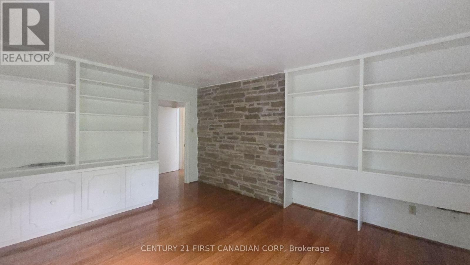 2546 WESTDEL BOURNE - Image 19