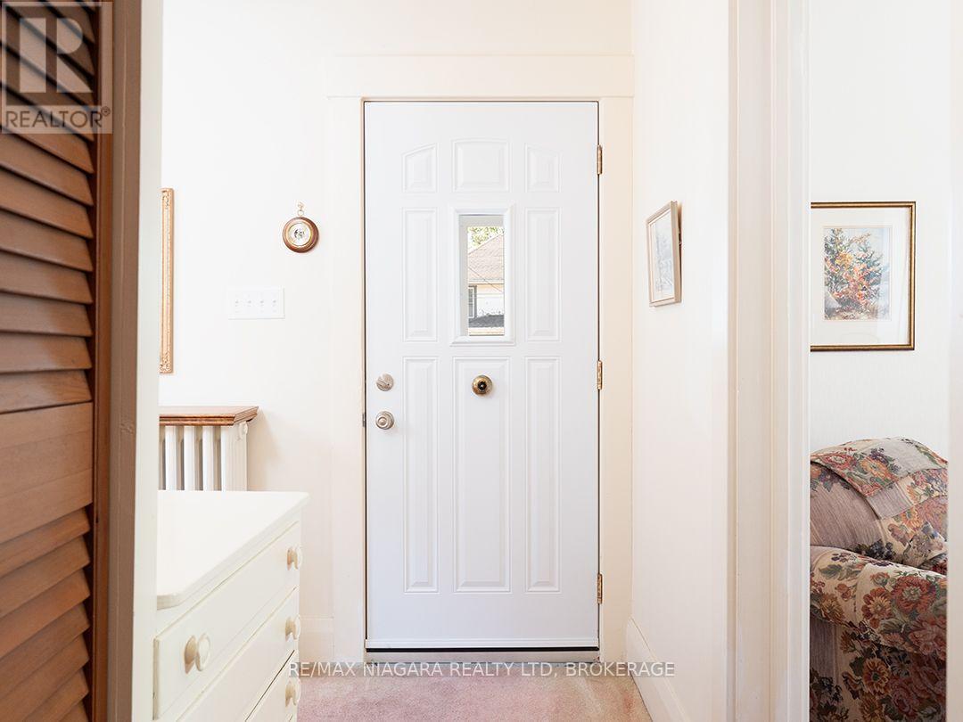 241 ALEXANDRA STREET - 8