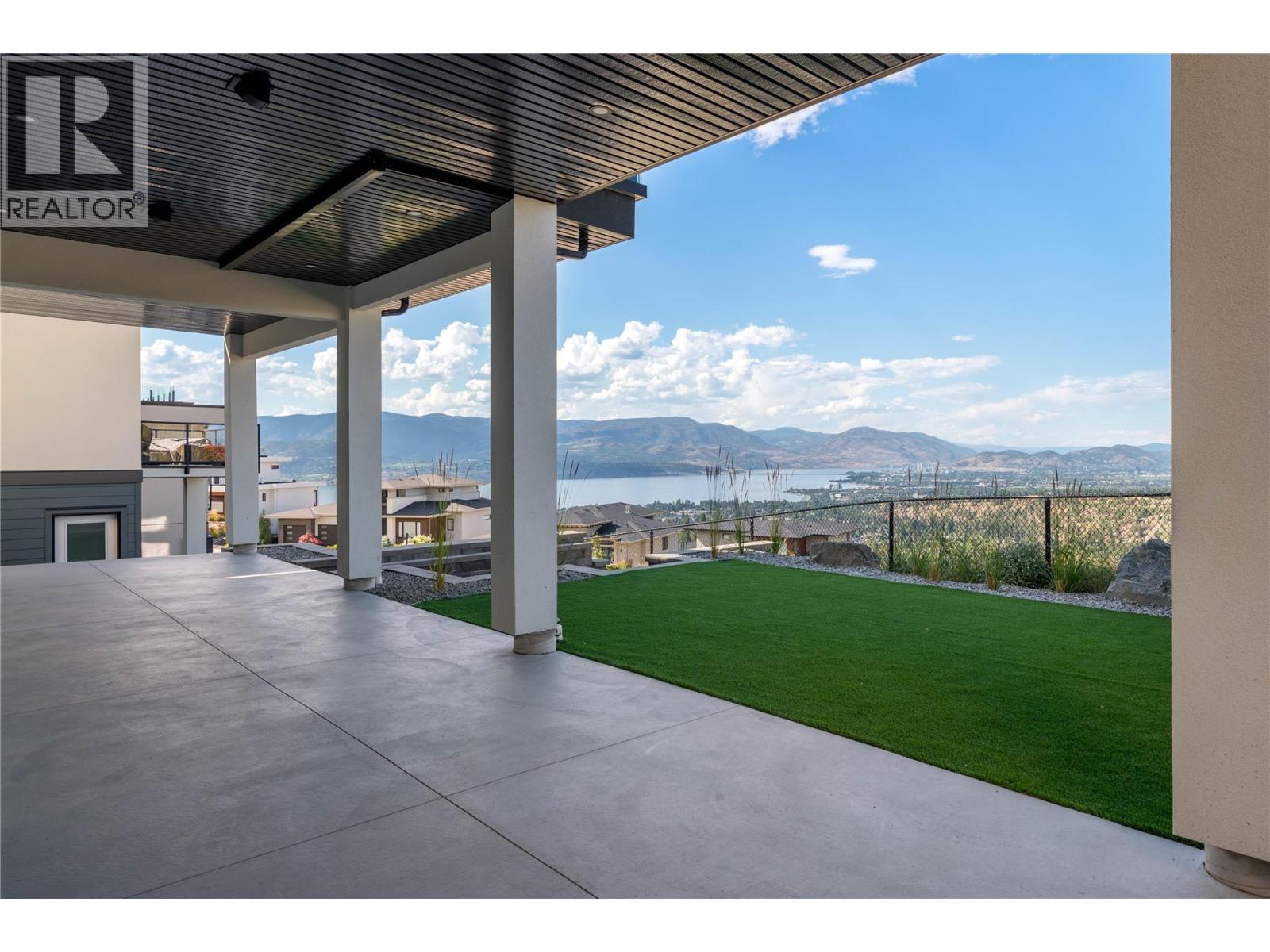 1016 EMSLIE Street - 48