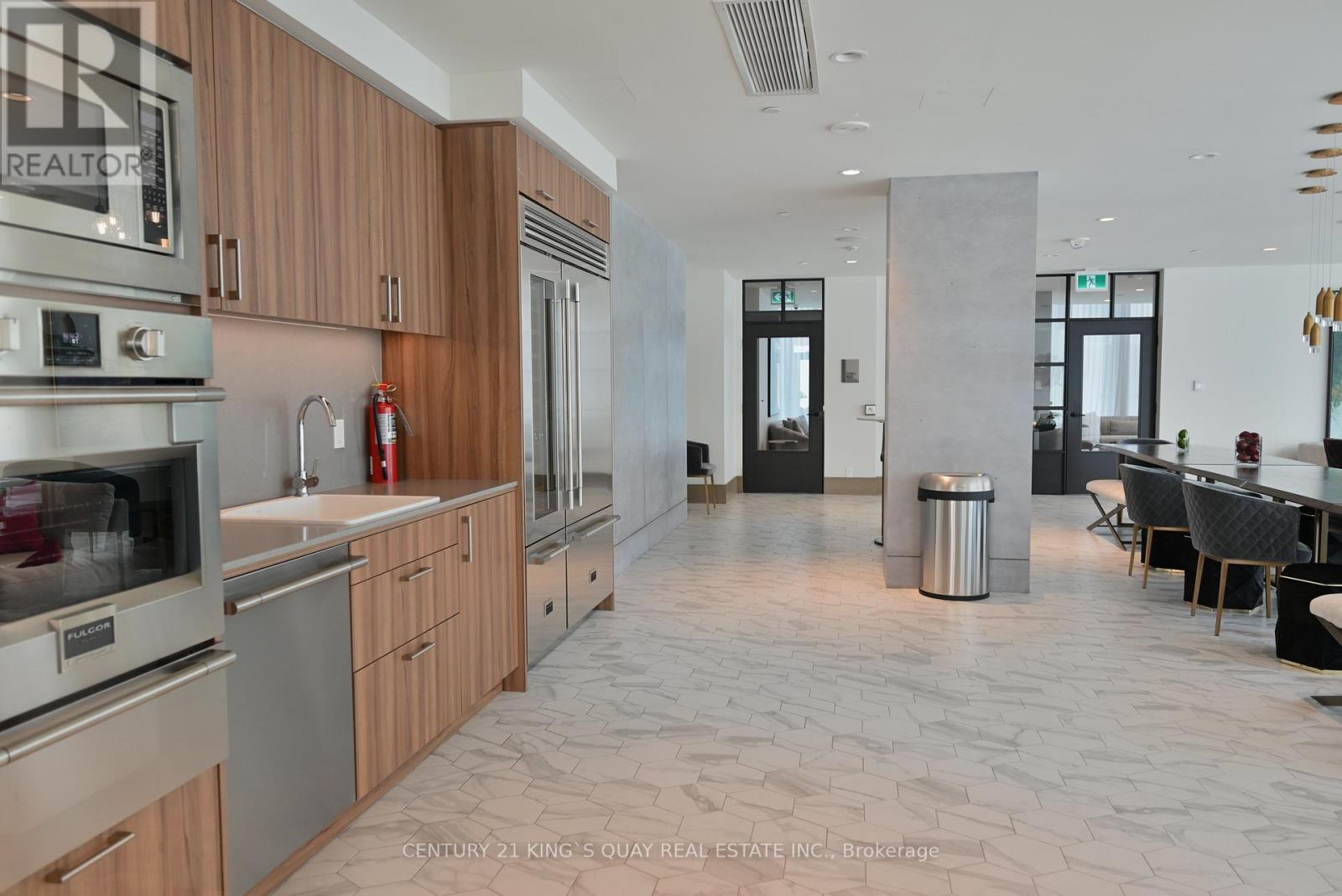 60 Shuter Street — photo 29