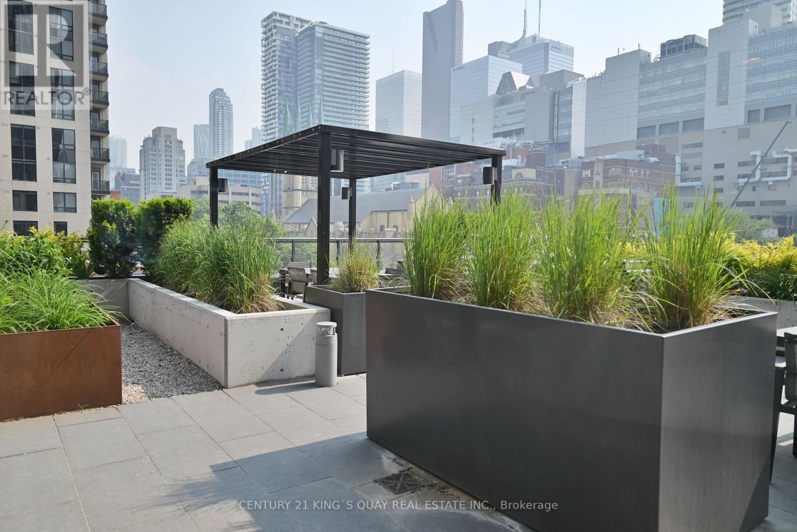60 Shuter Street — photo 30