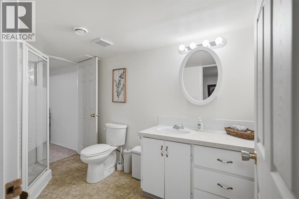 Listing photo – 2, 5211 50 Avenue, Ponoka