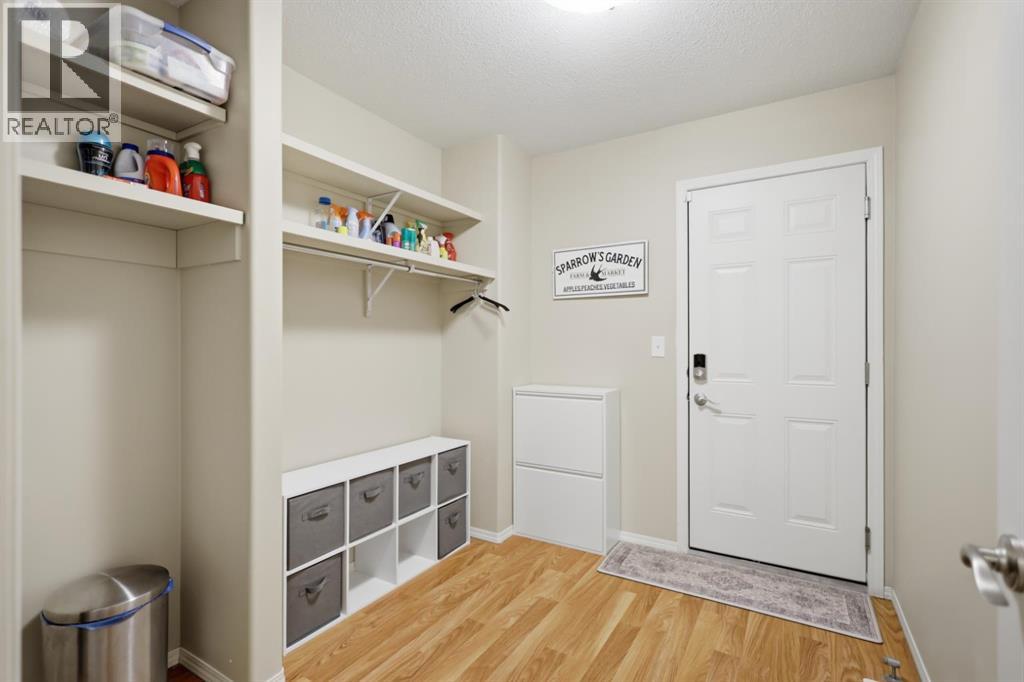 Listing photo – 2, 5211 50 Avenue, Ponoka