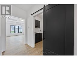 Laundry room - 114 Brandon Avenue, Severn, ON L0K1E0 Photo 6