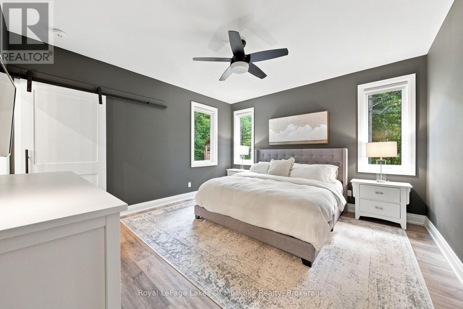 41 MEADOWS AVENUE - Image 22