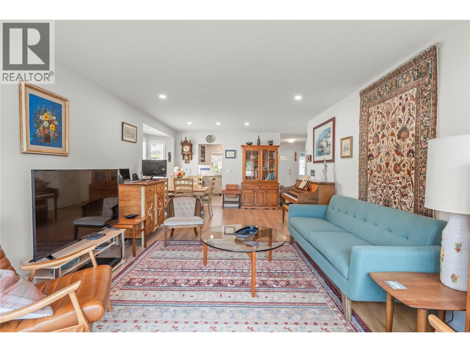 #17 3850 Argyle Avenue - 12