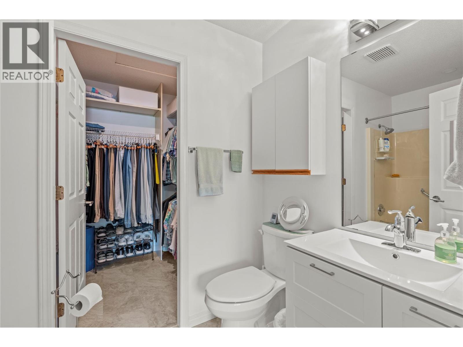 3850 Argyle Avenue Unit# 17, Vernon