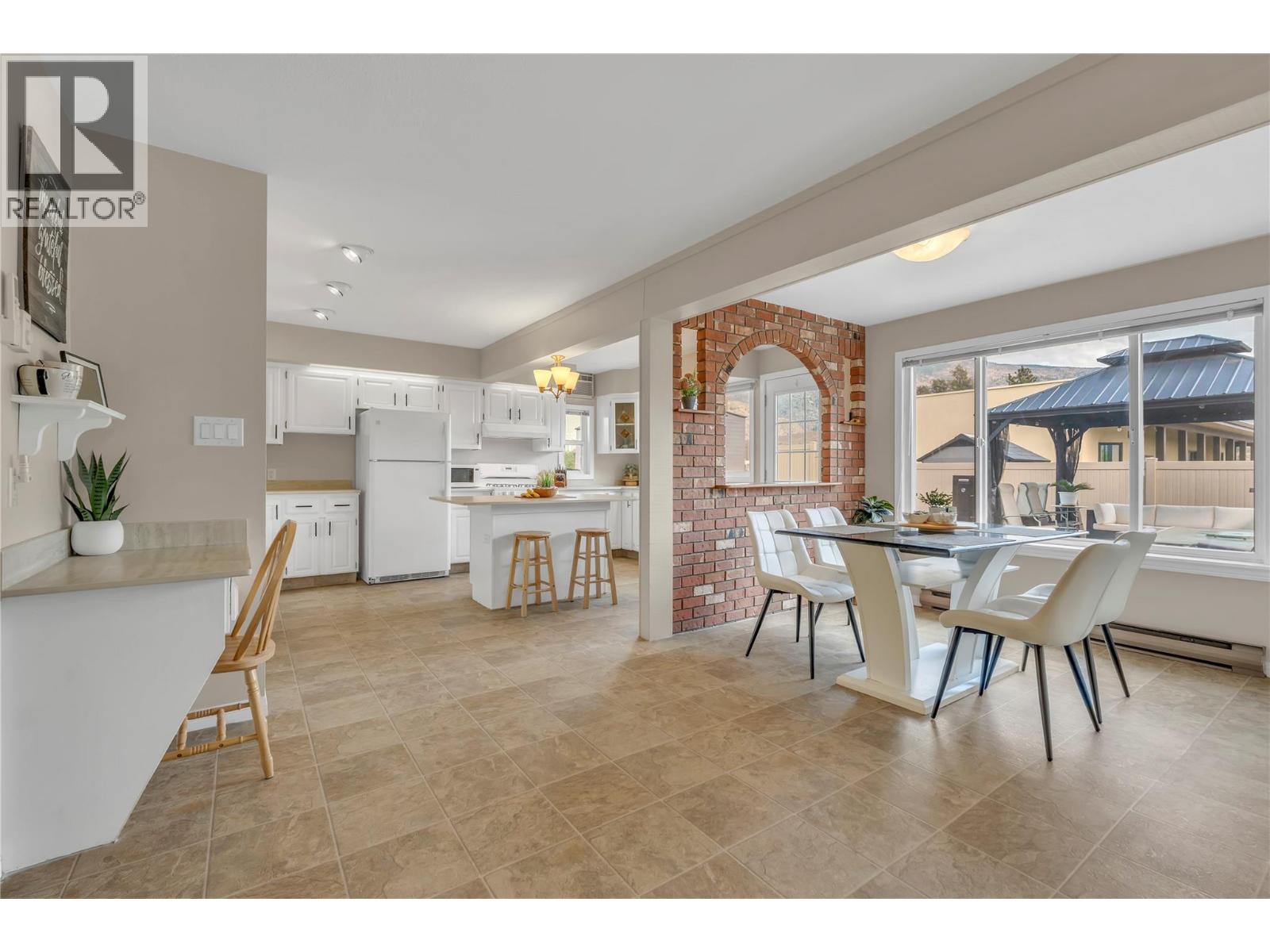 6764 Lakeside Drive - 32