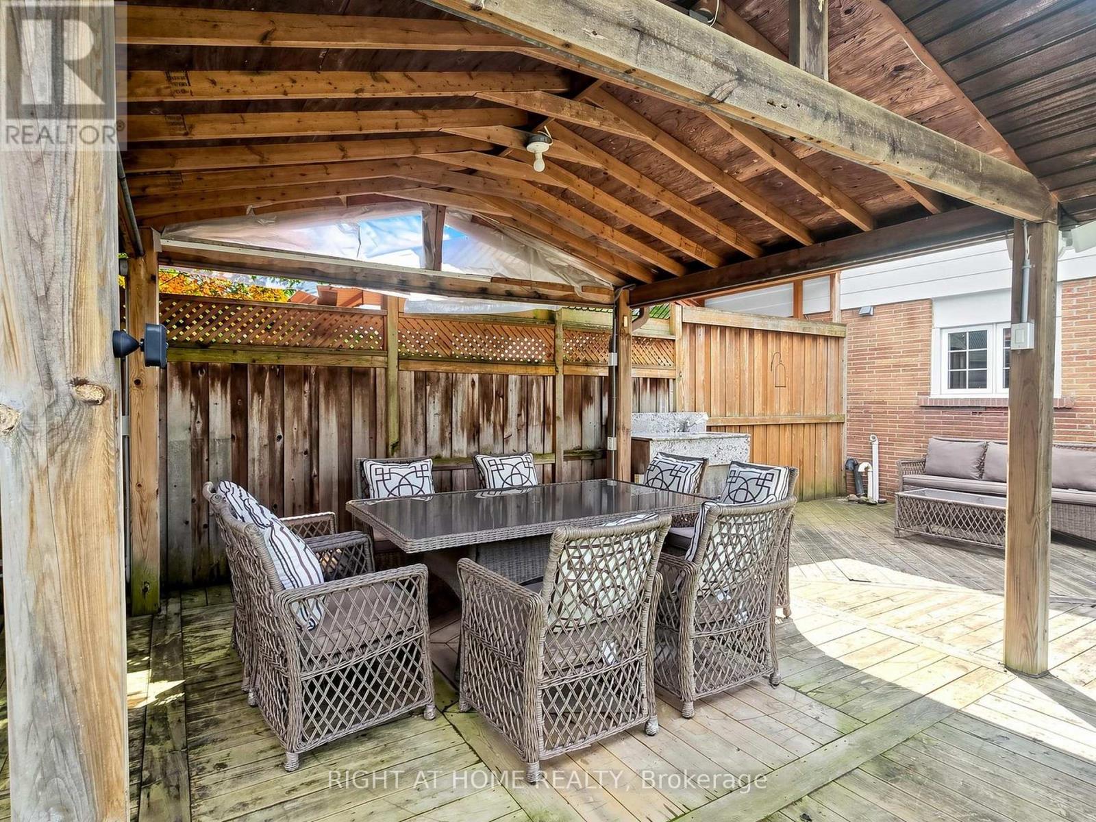 67 LADNER DRIVE - 35