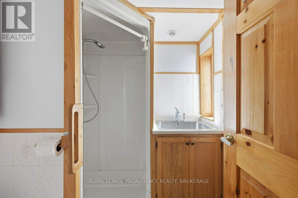 4690 BATH ROAD - Image 21