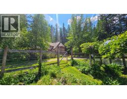8496 B Procter Road E, Procter, BC V1L0B7 Photo 27