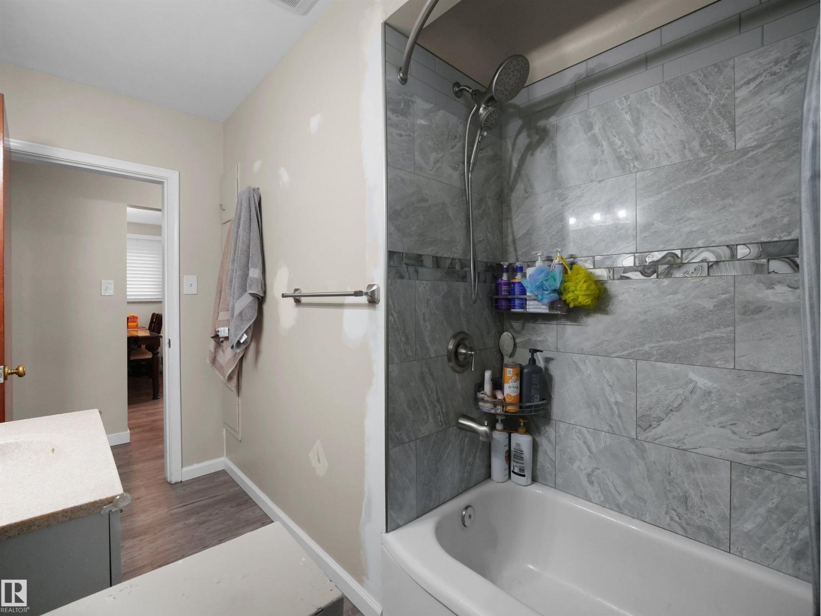 12002 48 ST NW - 17