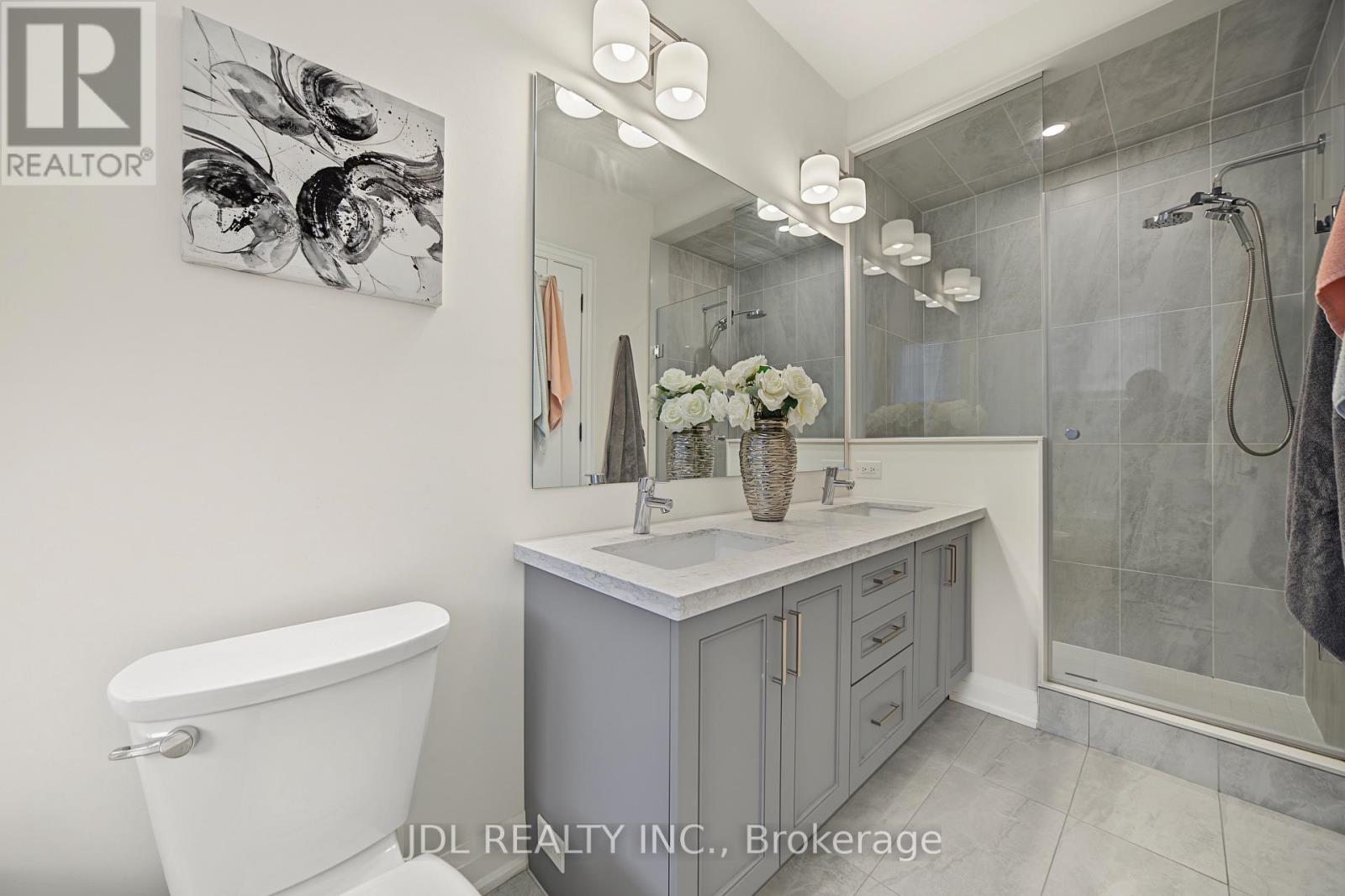 41 WEST VILLAGE LANE - 28