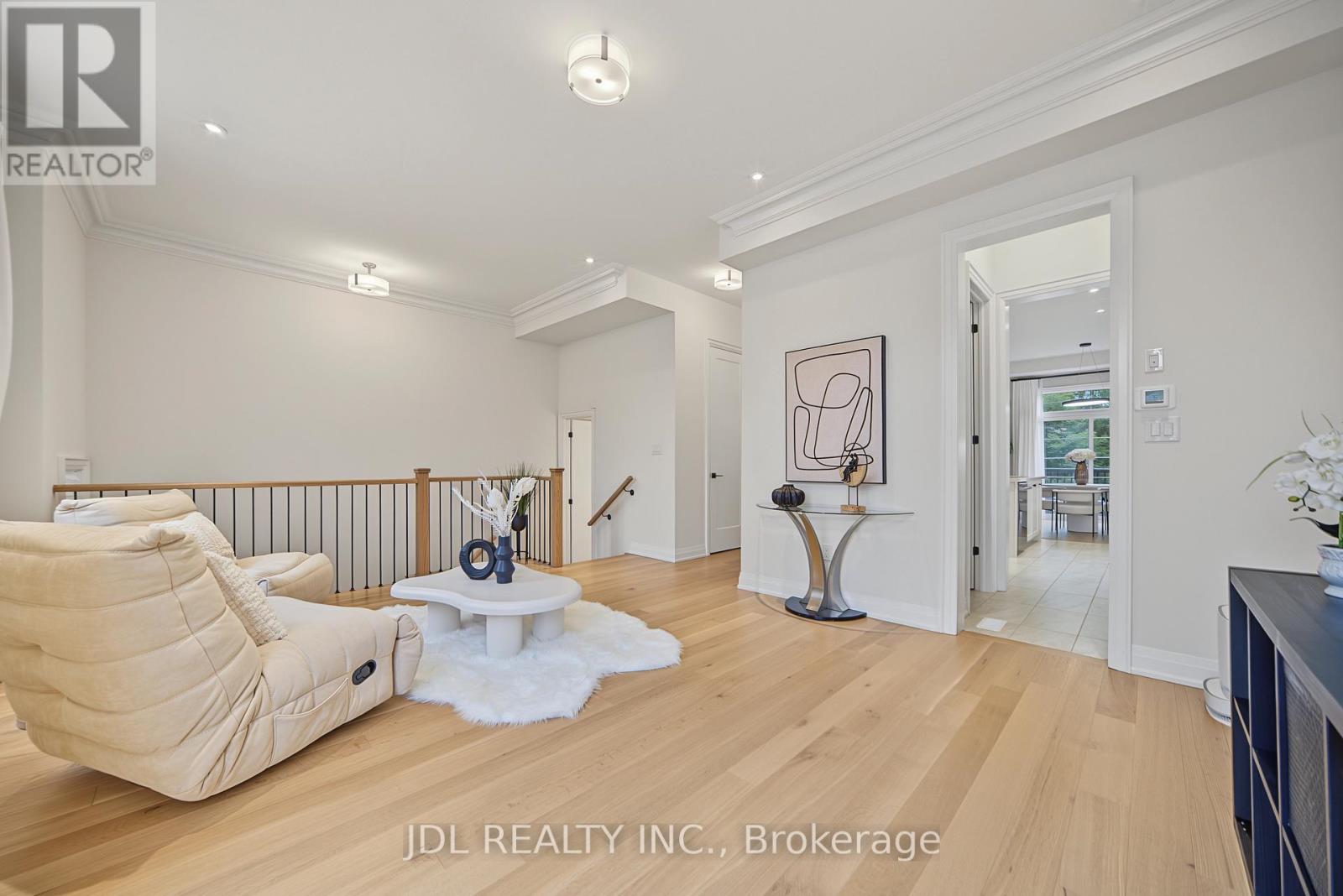 41 WEST VILLAGE LANE - 9