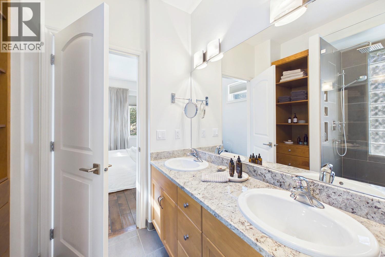 4539 Gallaghers Edgewood Drive, Kelowna
