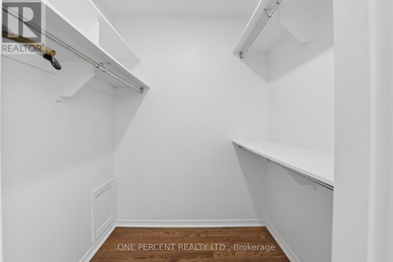 2 Bed, 2 Bath House for Sale in Ottawa – 17 PINE NEEDLES COURT, Ottawa – MLS# X13747178 - Image 30