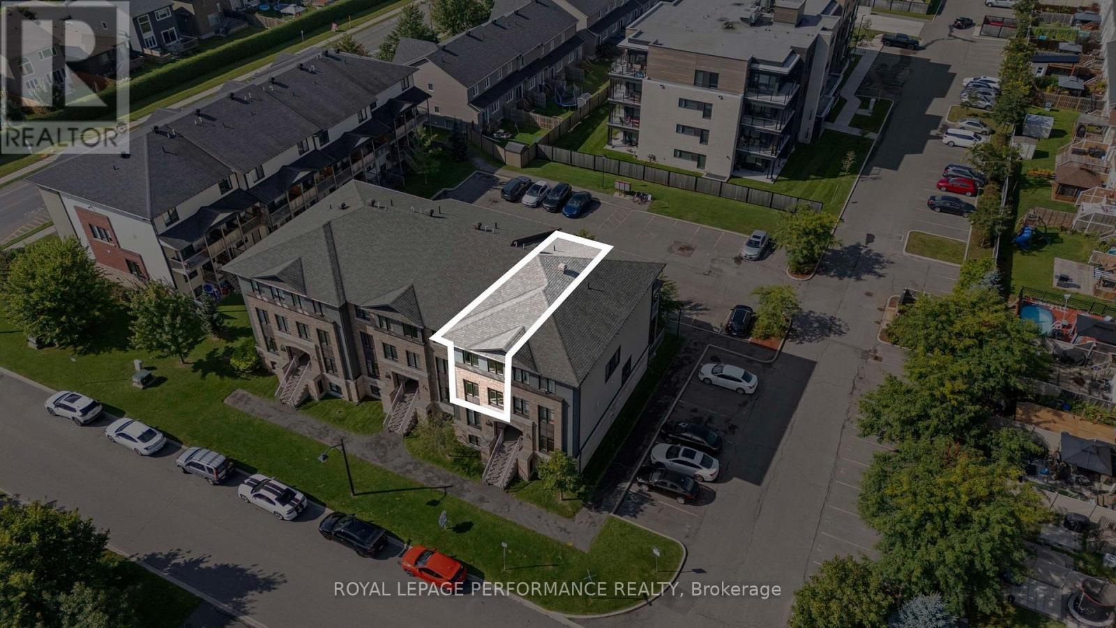 10 - 2224 Marble Crescent