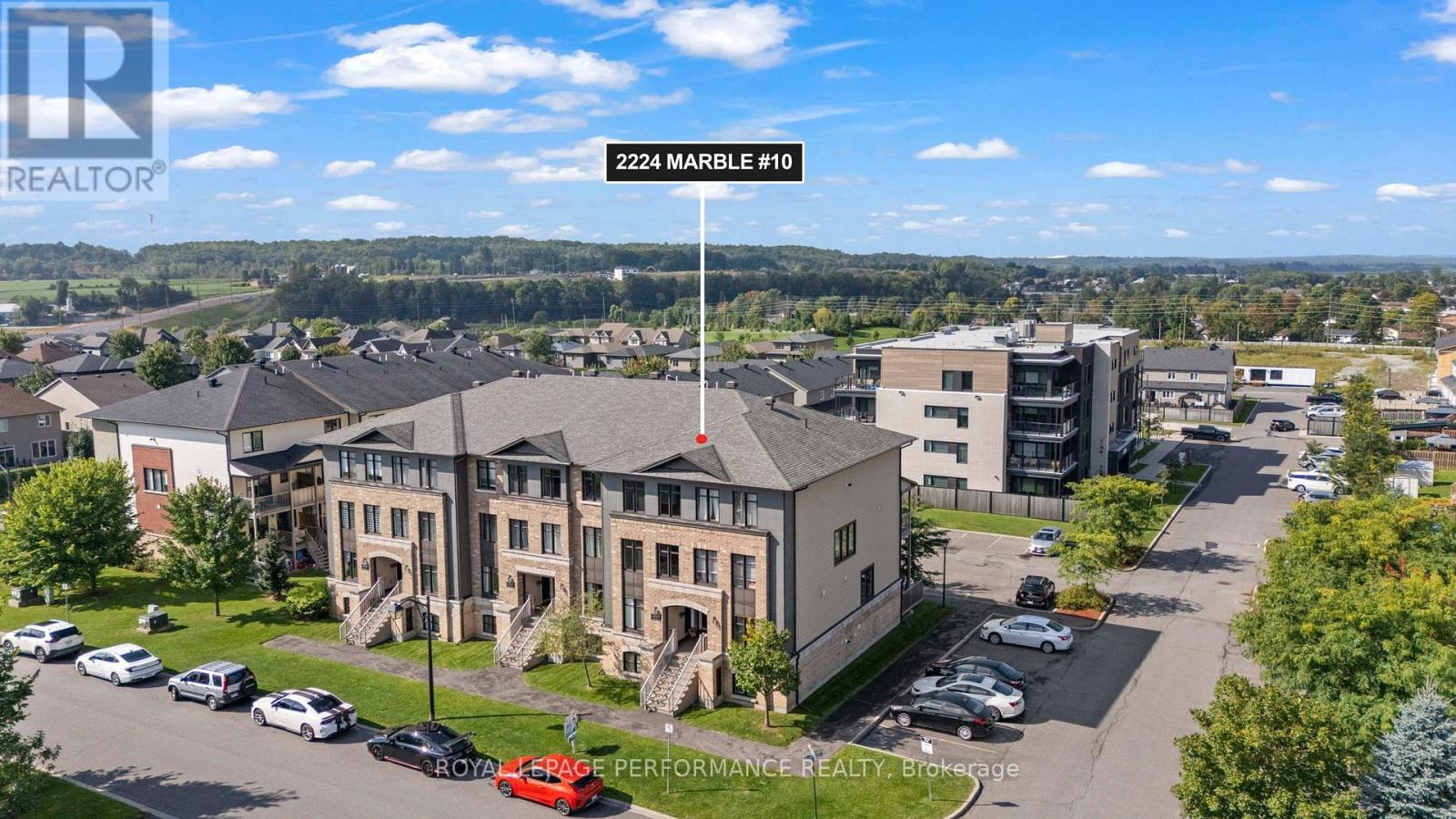 10 - 2224 Marble Crescent