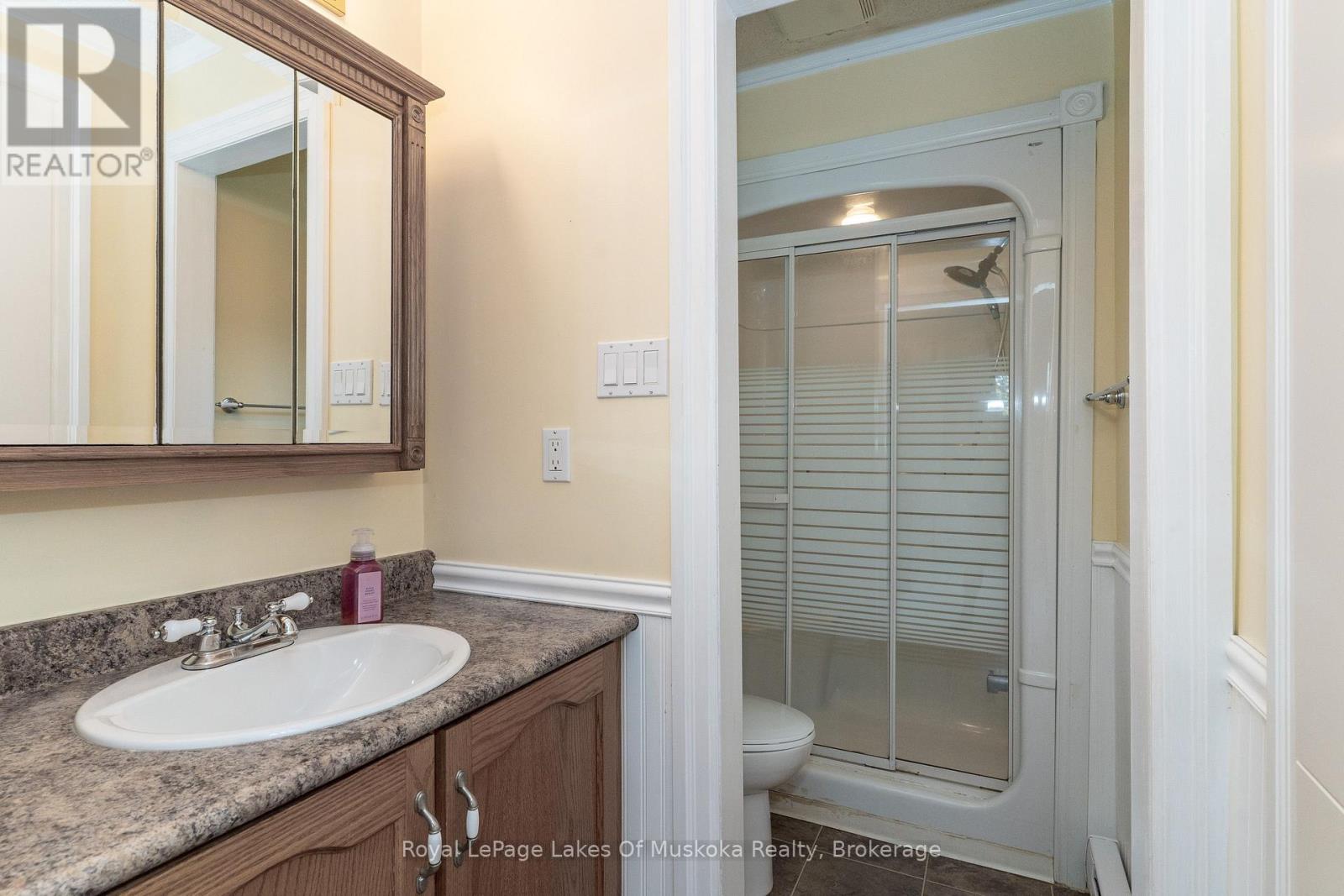 230 LAKEVIEW AVENUE - 16