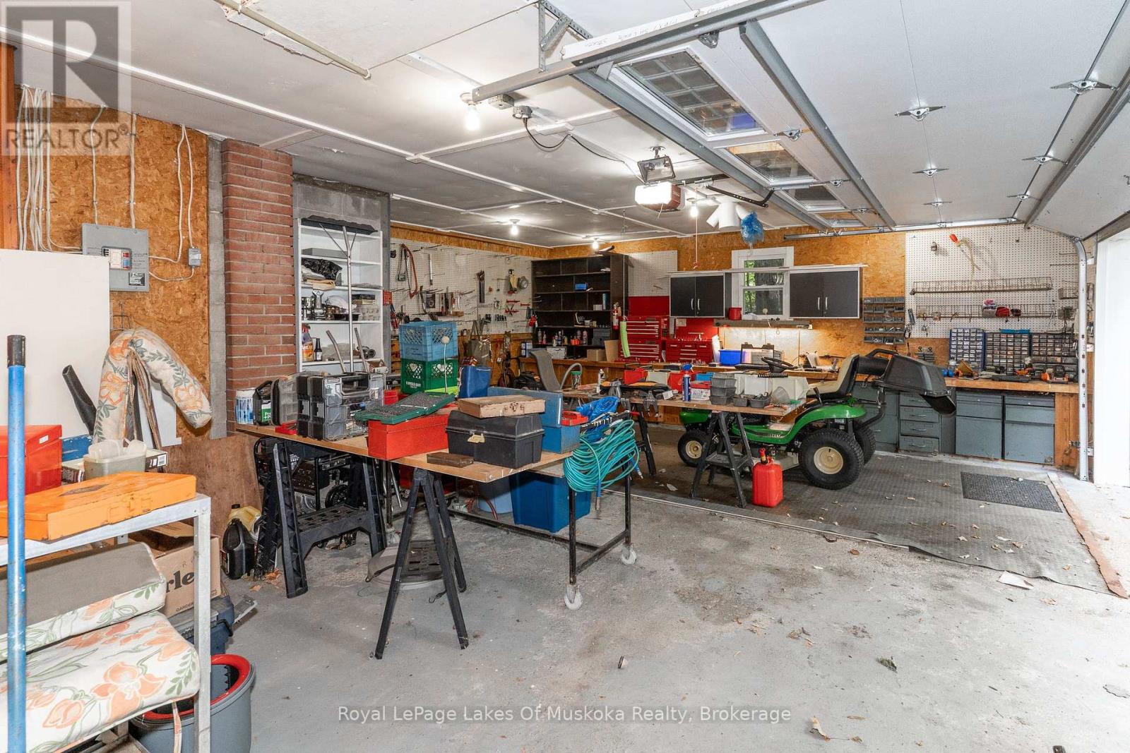 230 LAKEVIEW AVENUE - 34