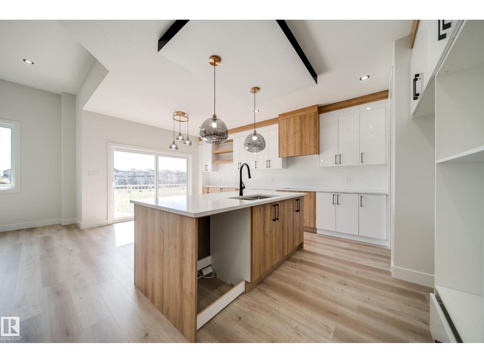 8527 183 ave NW - 12