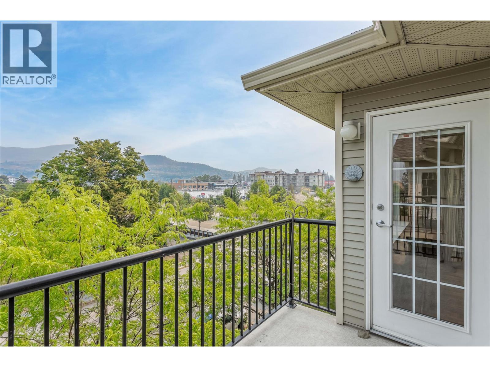 405 250 Dougall Road North, Kelowna