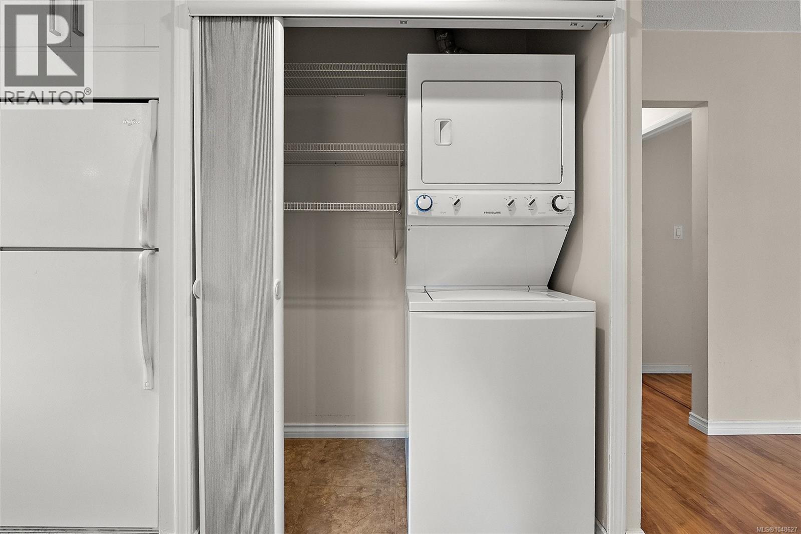 3167 Irma St - 10