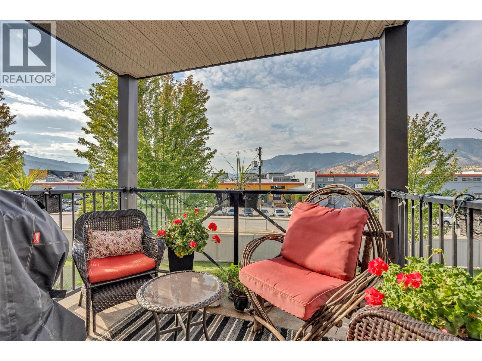 #216 246 Hastings Avenue - 13
