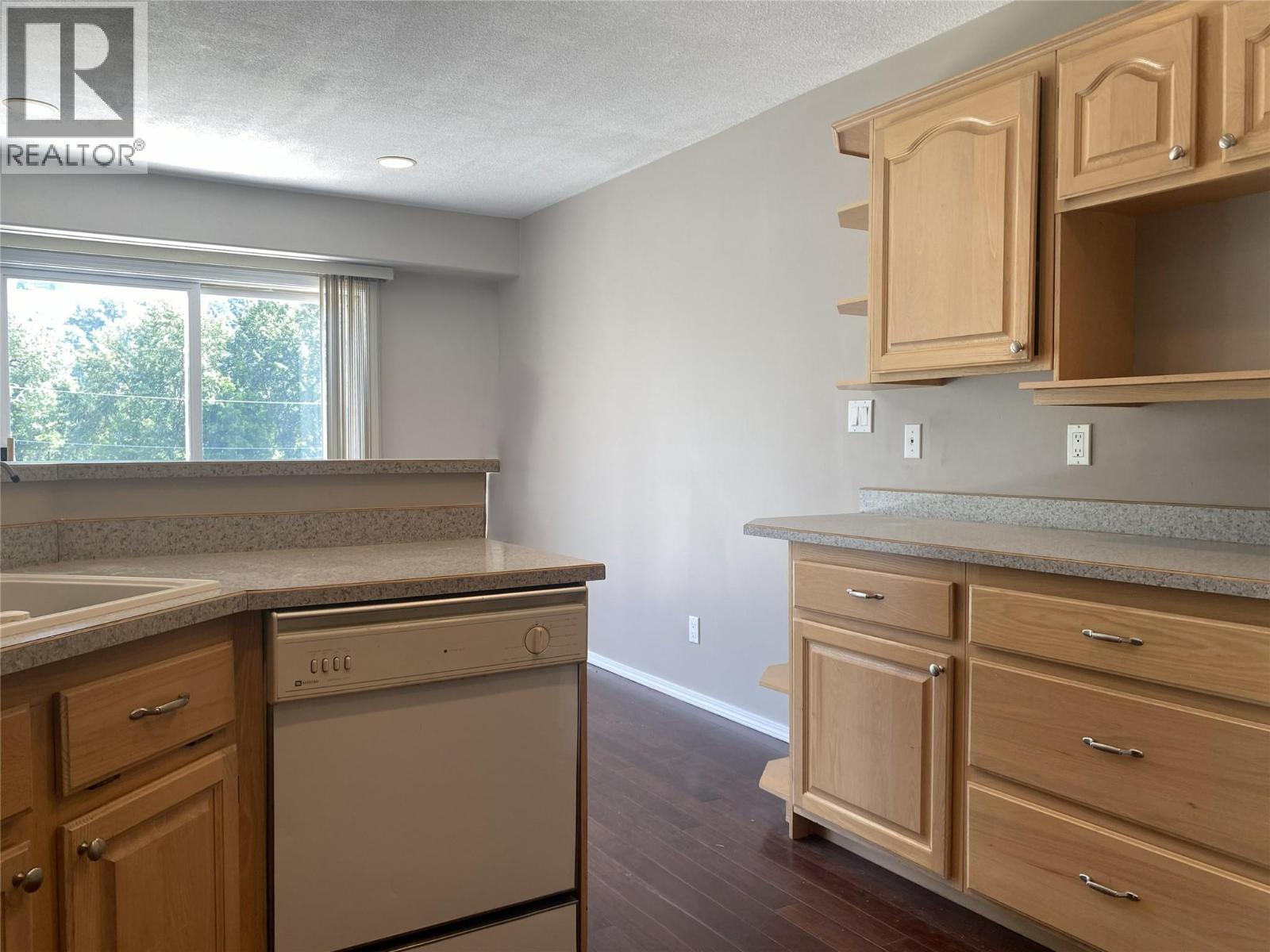 7594 2nd Street - Image 18
