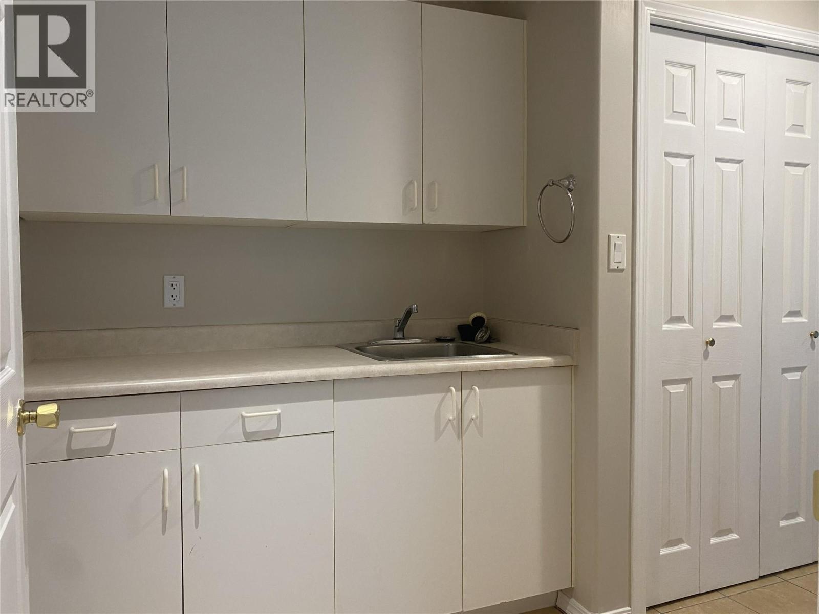 7594 2nd Street - Image 32