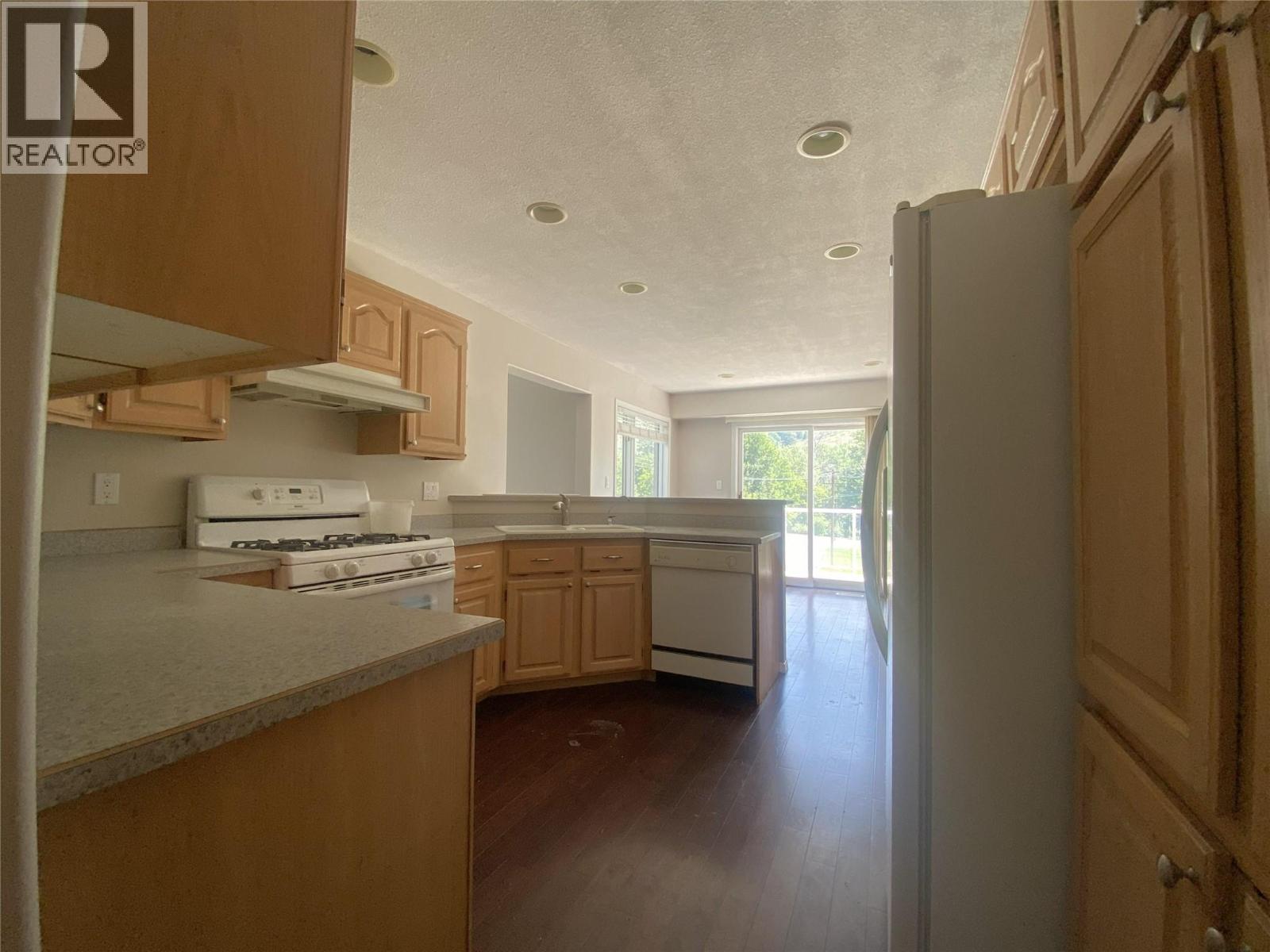 7594 2nd Street - Image 40