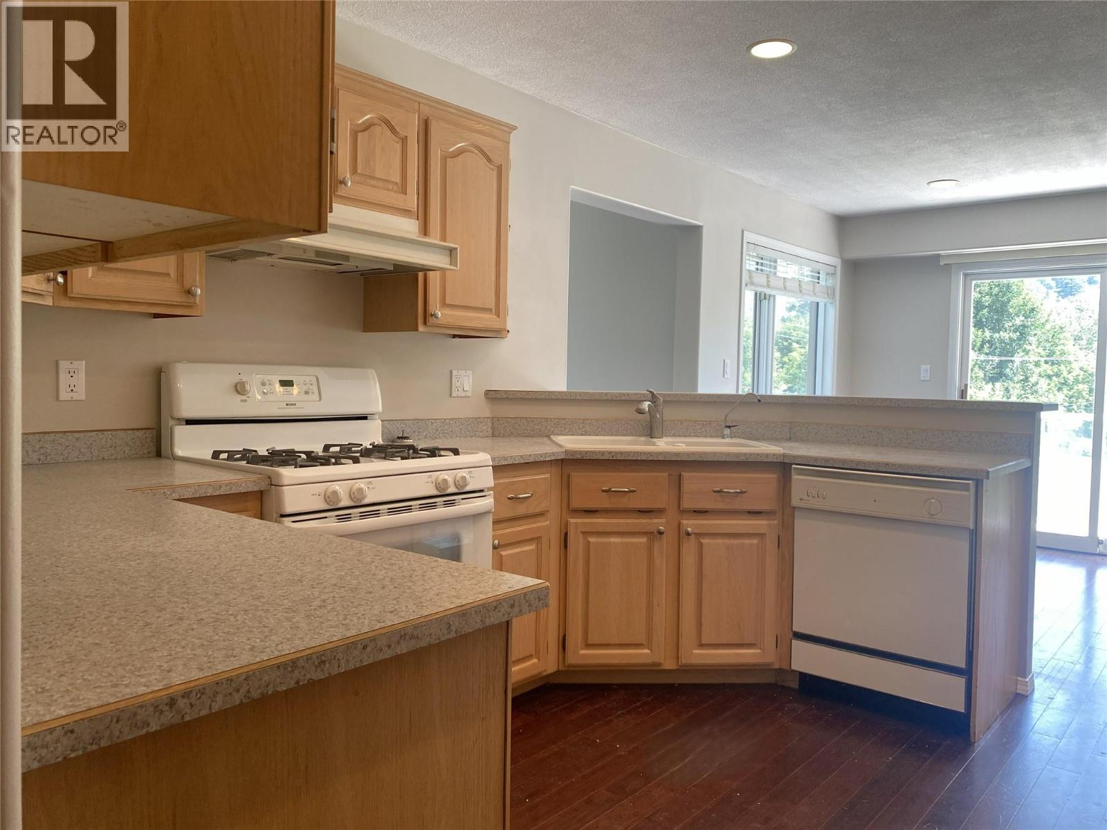 7594 2nd Street - Image 13