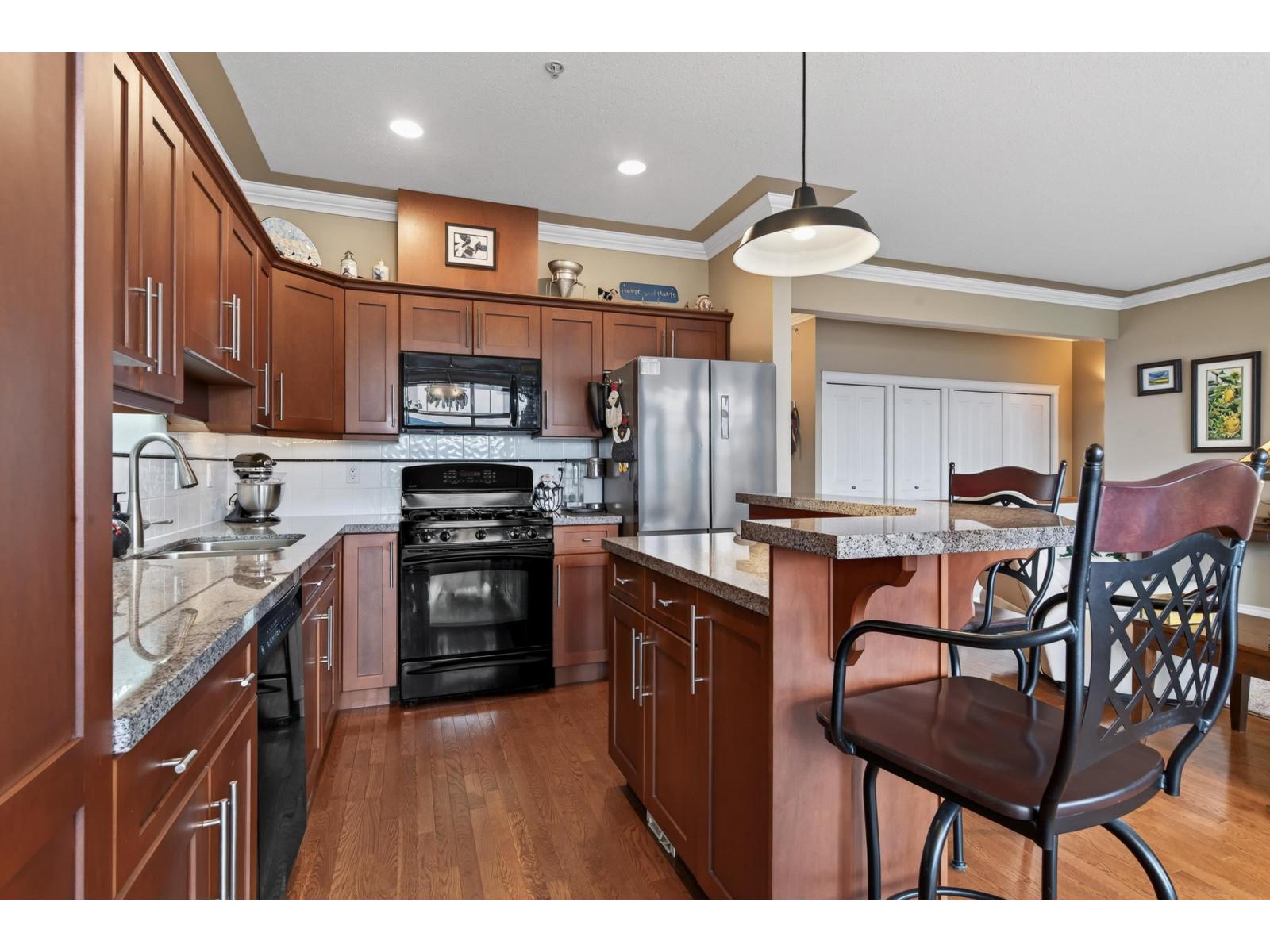 21 2842 WHATCOM ROAD, Abbotsford