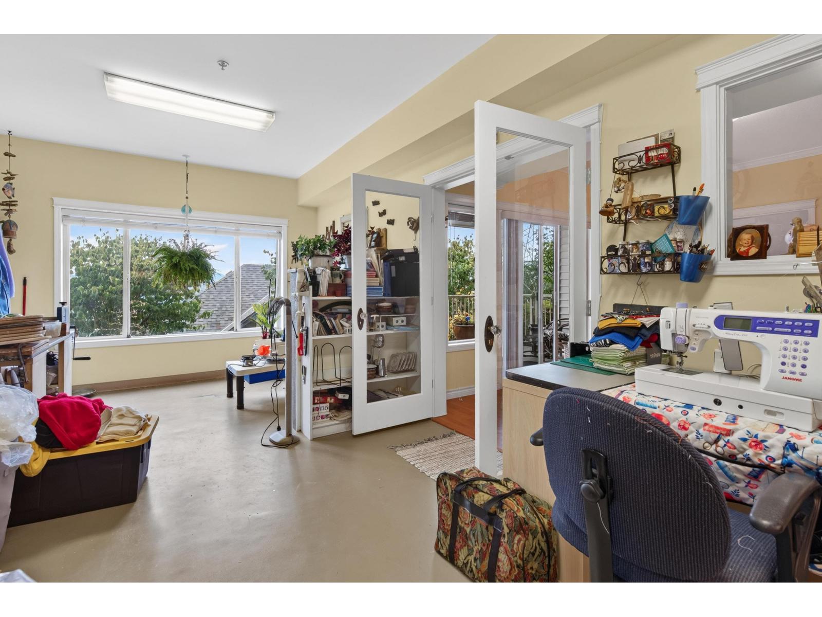 21 2842 WHATCOM ROAD, Abbotsford