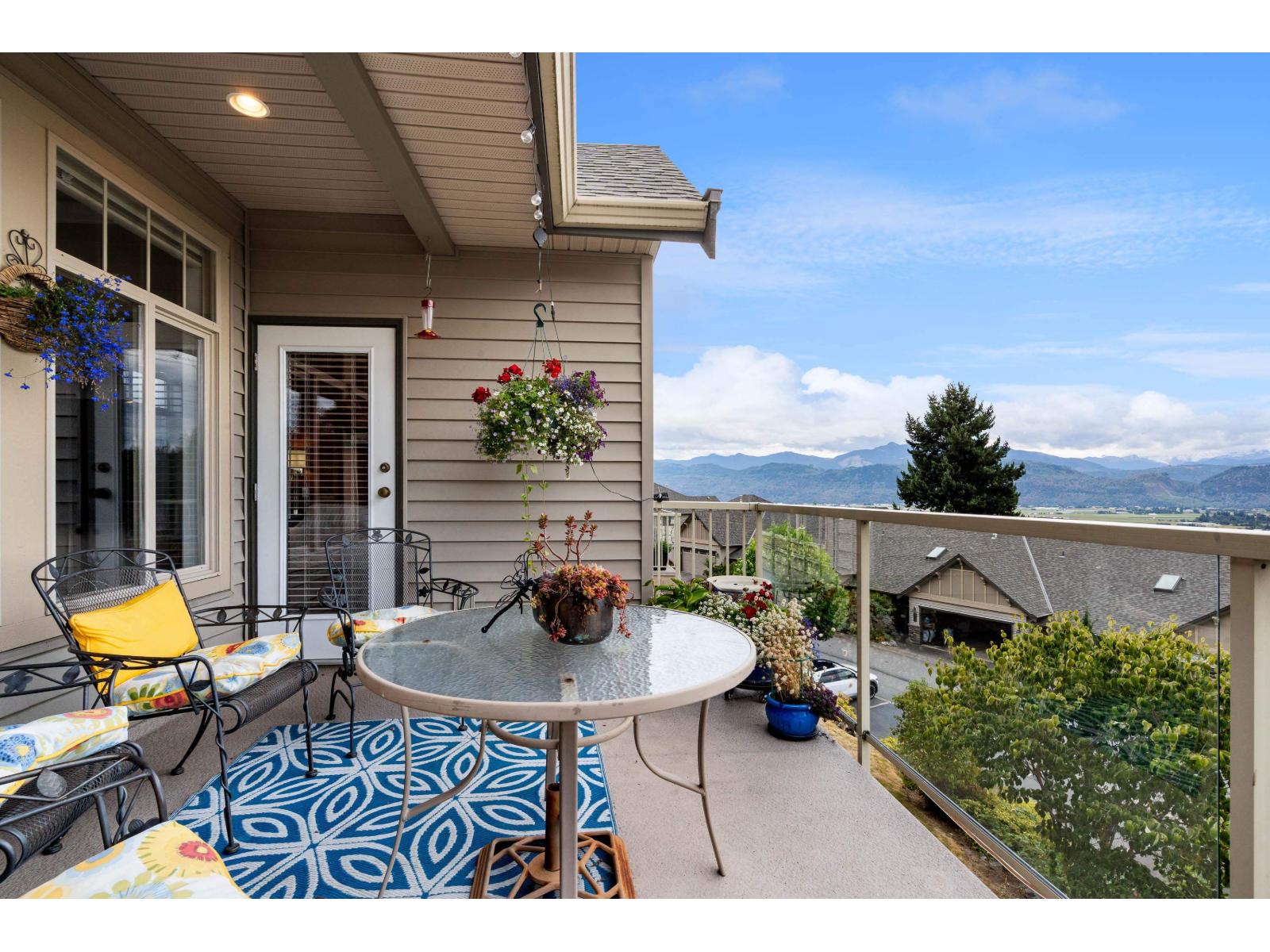 21 2842 WHATCOM ROAD, Abbotsford