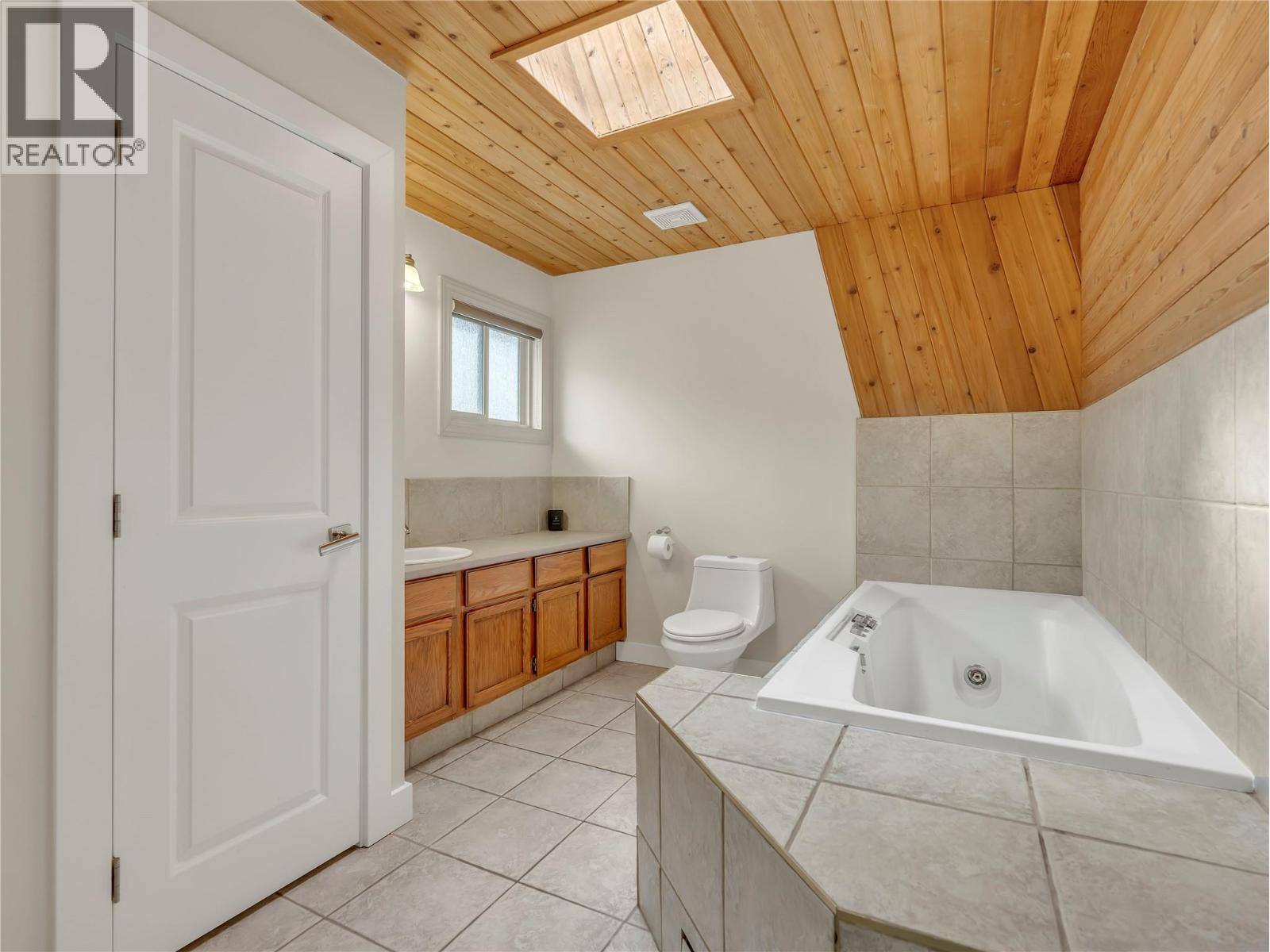 157 ADAMS Crescent, Penticton