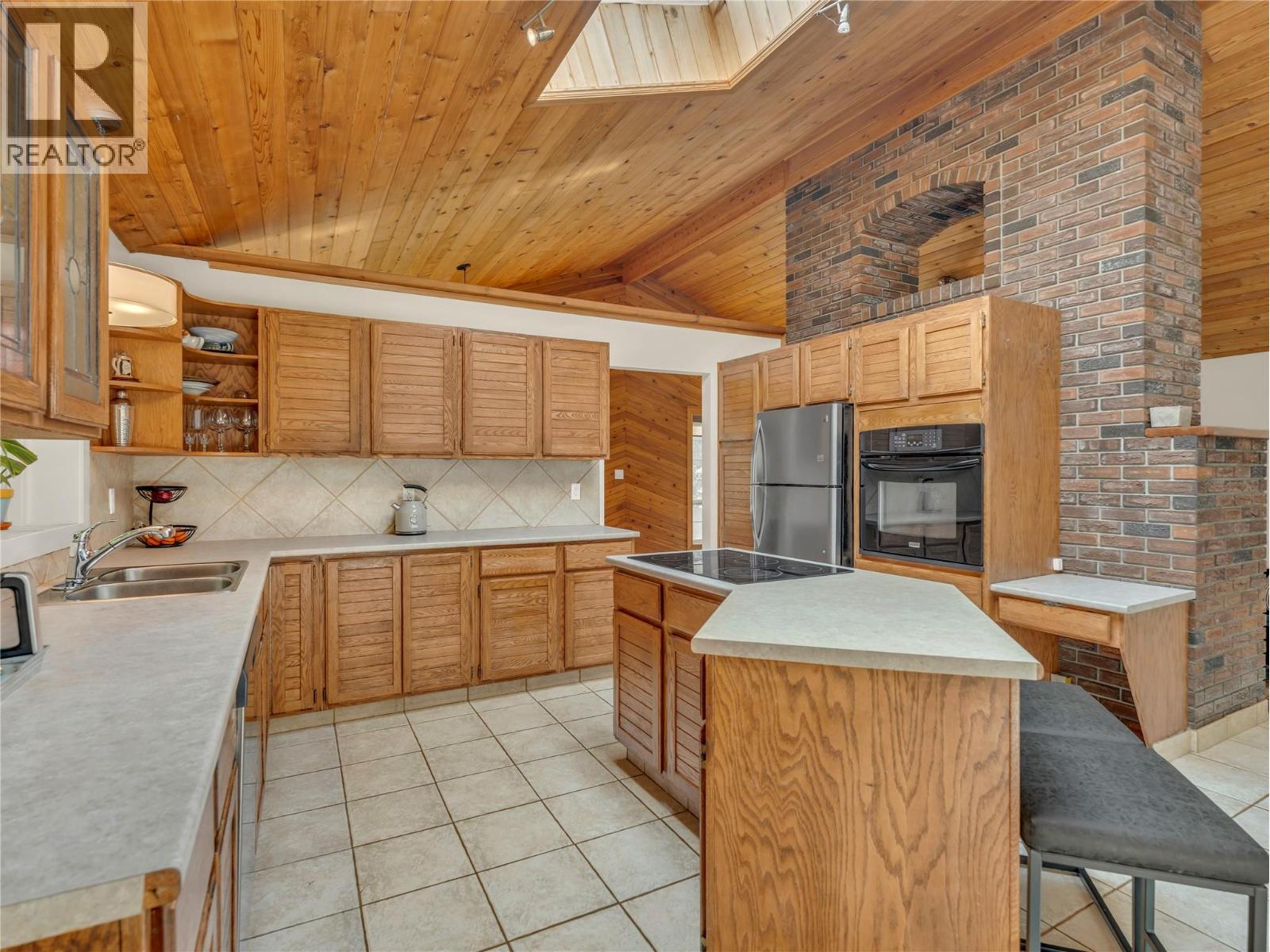 157 ADAMS Crescent, Penticton