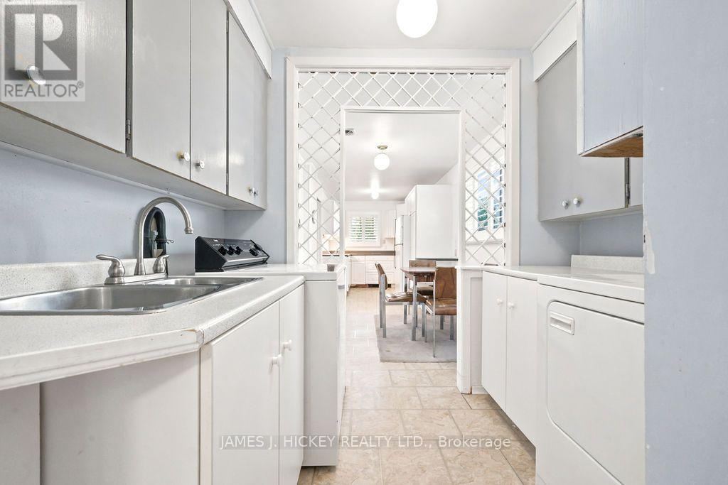 100 GLENDALE AVENUE - 16