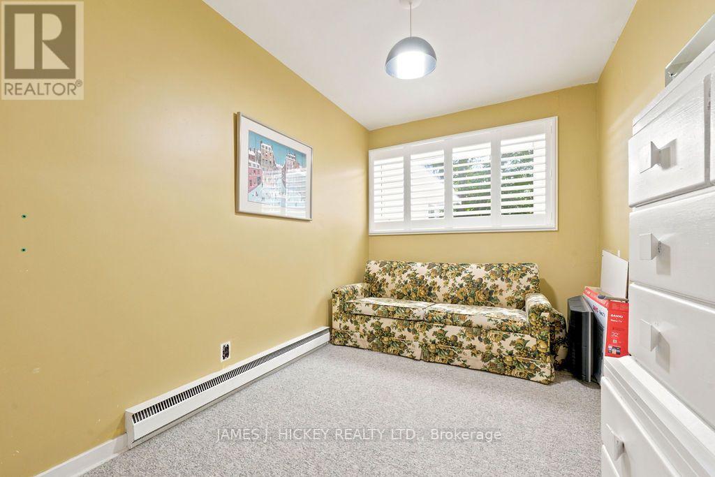 100 GLENDALE AVENUE - 26